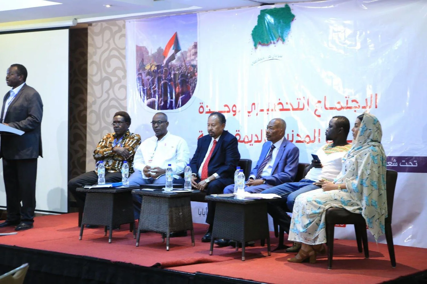 تنسيقية القوى الديمقراطية المدنية تندد باتساع دائرة الحرب وتحذر من تقسيم البلاد – تعقد اللجنة التنفيذية لتنسيقية القوى الديمقراطية المدنية “تقدم” اجتماعا بالعاصمة الكينية نيروبي
