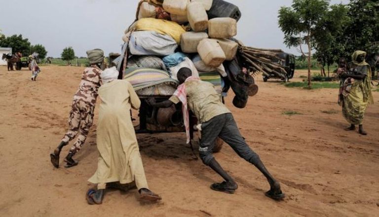 أزمة السودان.. «مأساة» في أم درمان ونيالا تحت الأنقاض – القتال يتصاعد في أم درمان غربي الخرطوم لينذر بمأساة بسبب الجوع والحصار،