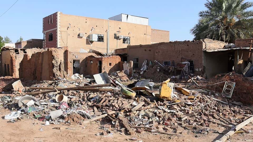 قصف مدفعي بمحيط القيادة وسلاح الإشارة – شهدت مناطق القيادة العامة للجيش ومحيط سلاح الاشارة عمليات قصف من قبل