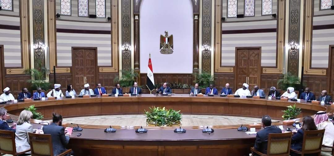 مساعى مصرية لإستضافة مؤتمر القوى السياسية السودانية – متابعات : وكالات الأنباء : تفيد الأنباء إعتزام جمهورية مصر العربية إستضافة