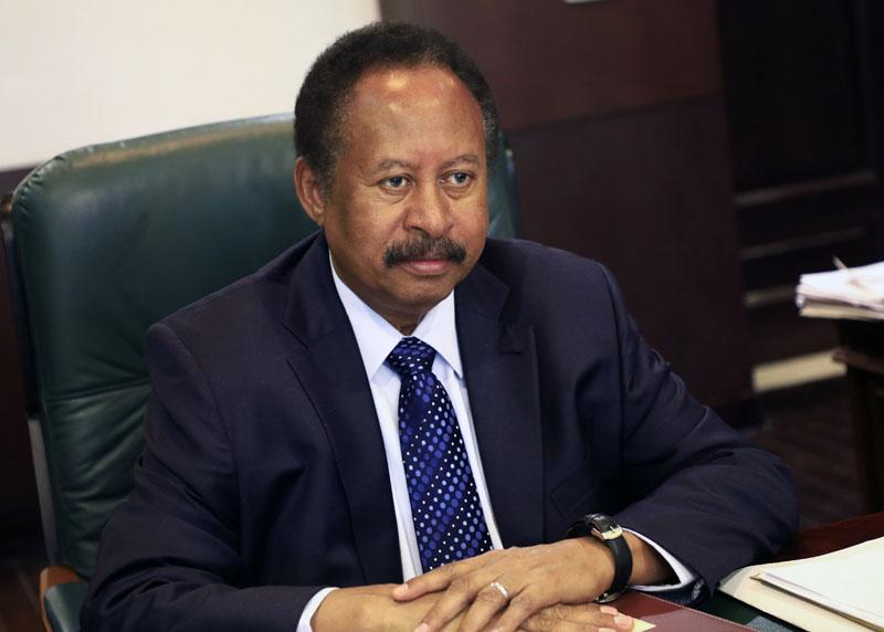 حمدوك يطلق صرخة مدوية: “أوقفوا الحرب فوراً… السودان ينهار!” – في نداء عاجل لإنقاذ ما تبقى من السودان، دعا الدكتور عبد الله
