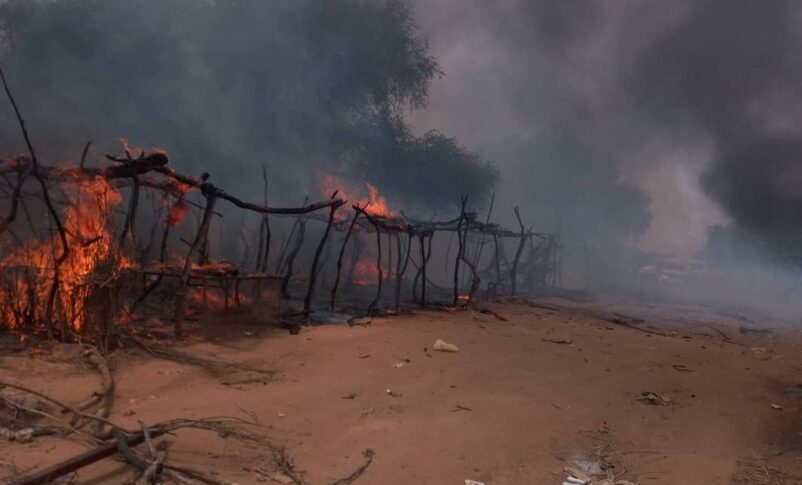 طيران الجيش السودانى يرتكب مجزرة في الكومة يوقع 89 قتيلًا في غارة جوية مروعة استهدفت سوقًا مكتظًا – sudanjem.net – ٢ يونيو ٢٠٢٥م : في واحدة من أكثر الهجمات دموية