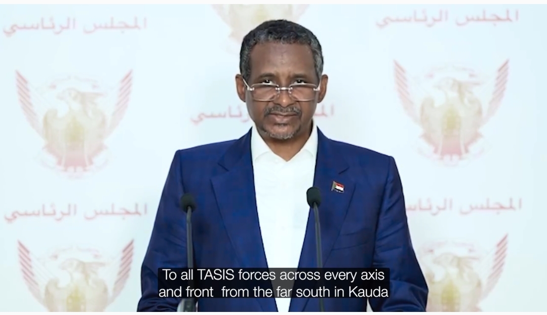 د. سليمان صندل : علينا أن نشمر السواعد ونعمل بقوة وعزيمة ونقهر كل الصعوبات حتى نصل إلى أهدافنا – خطاب الأخ الرئيس الفريق اول محمد حمدان دقلو : تدشين مرحلة جديدة