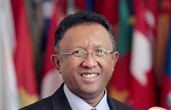 الاتحاد الأفريقي يعلّق عضوية مدغشقر  بعد الإطاحة بالرئيس راجولينا!